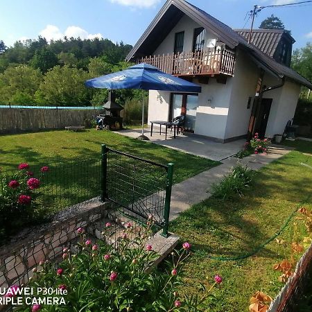 Asja Guest House Lukavac Экстерьер фото