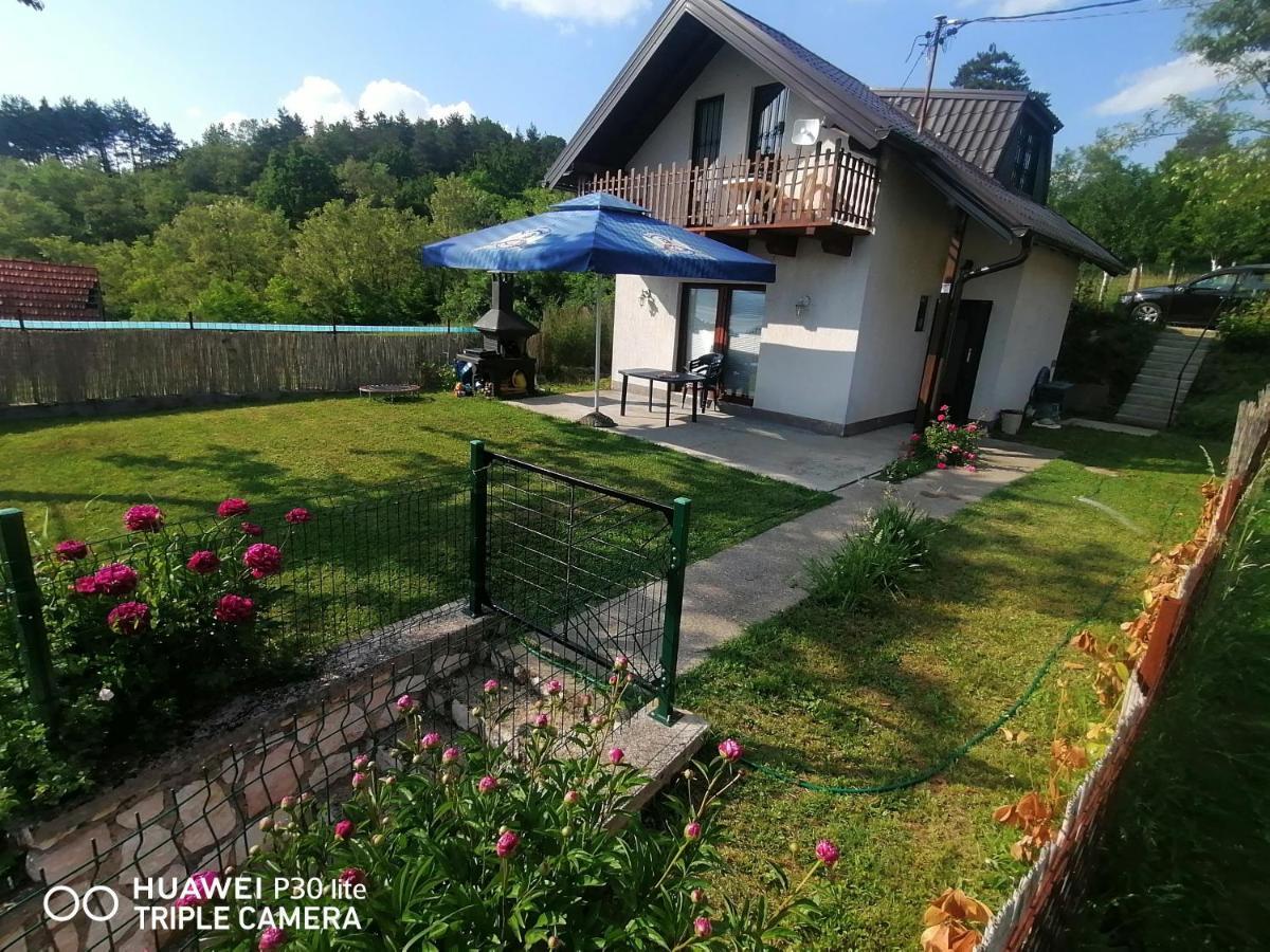Asja Guest House Lukavac Экстерьер фото